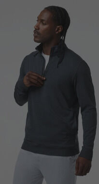 Vouri Coronado Half Zip sweat shirt sze large (sw300